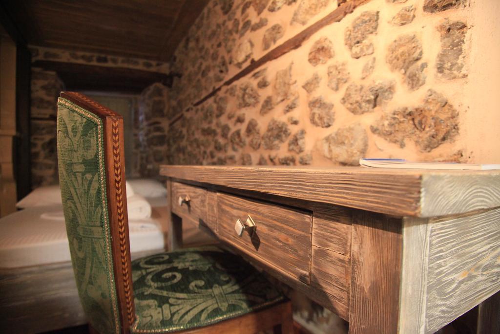 Bayiri Petit Pension Litochoron Bagian luar foto