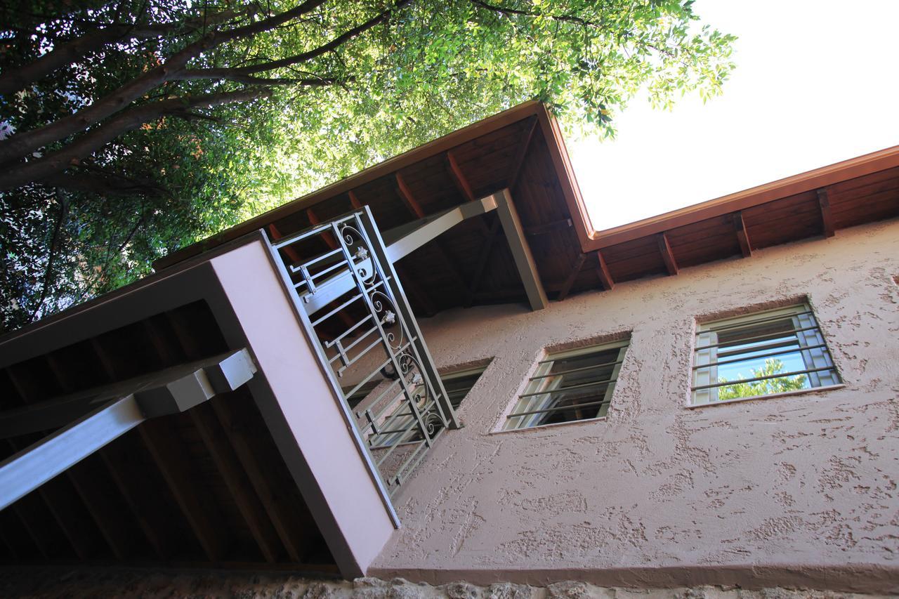 Bayiri Petit Pension Litochoron Bagian luar foto